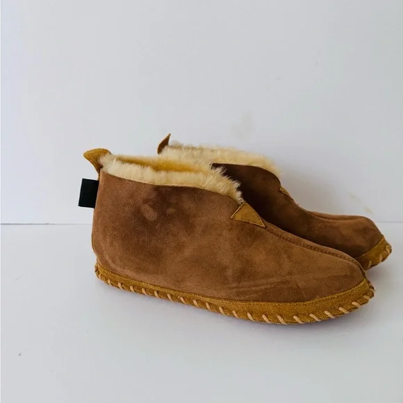 L.L. Bean Brown Shearling Slippers size 9 - Picture 1 of 3